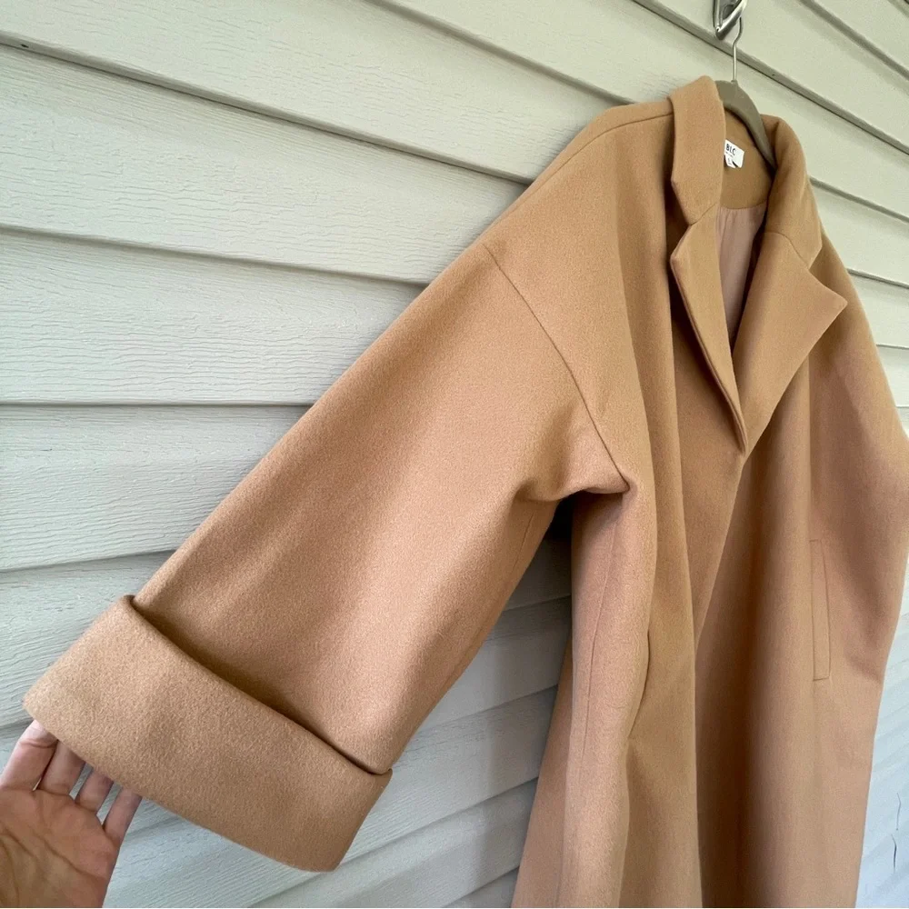 LBLC The Label Women's Camel Color Oversized Coat Size Small